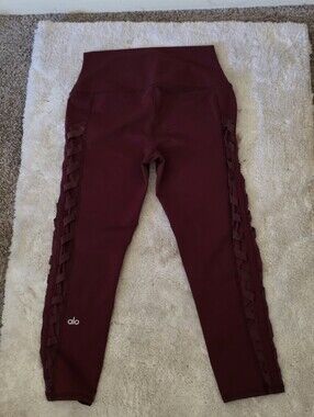 ALO Yoga  Burgundy Lattice-Side Leggings